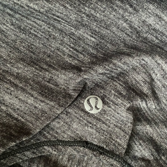 Lulu lemon tank top - Picture 3 of 3